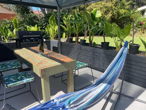 Patio, BBQ facilities, Dining area, Garden view