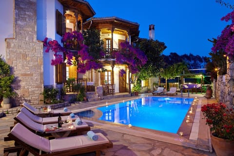 Off site, Natural landscape, Summer, Garden, Pool view, Swimming pool, Swimming pool, Sunset
