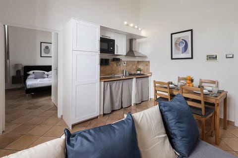 Kitchen or kitchenette, Living room, Photo of the whole room, Dining area
