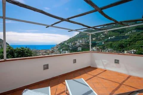 Patio, Day, Natural landscape, View (from property/room), Balcony/Terrace, Mountain view, Sea view