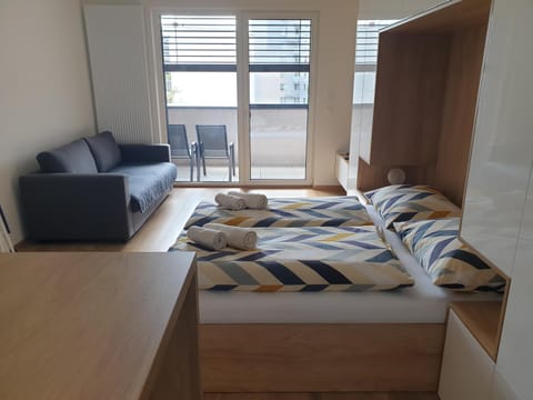 Living room, Photo of the whole room, Seating area, Bedroom