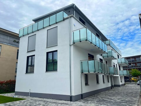 Property building, Location