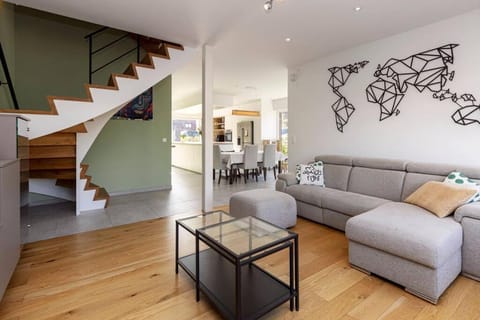 Lichtrijke woning vlakbij Leuven Villa in Leuven