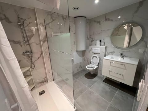 Esprit Grèce, joli studio au coeur de Mulhouse Apartment in Mulhouse