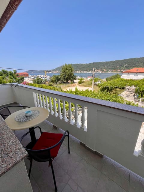 Apartments Jaška Apartment in Supetarska Draga