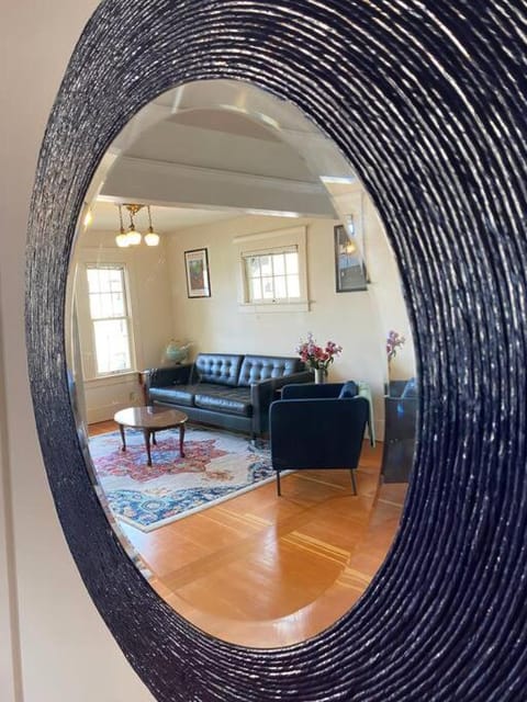 Historic Downtown Flat, #3 Apartment in Astoria