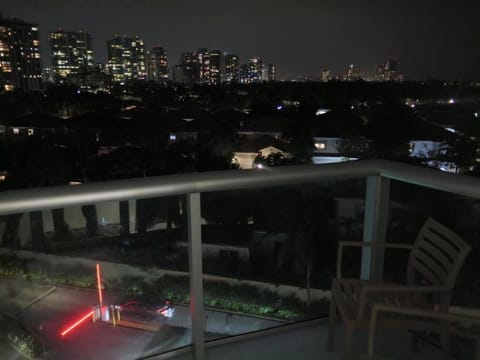 Cozy newly furnished apartment , on the 6th floor. Apartment in Sunny Isles Beach