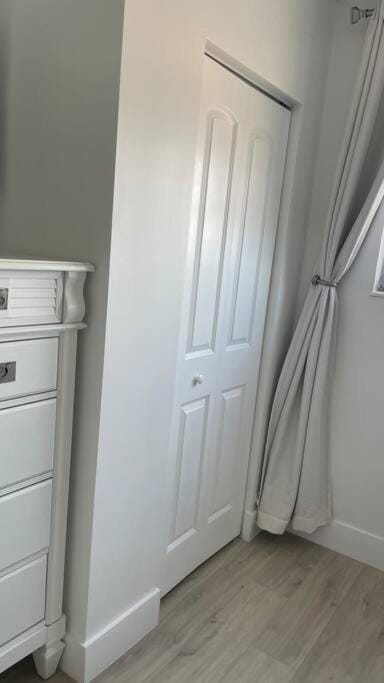 Cozy newly furnished apartment , on the 6th floor. Apartment in Sunny Isles Beach