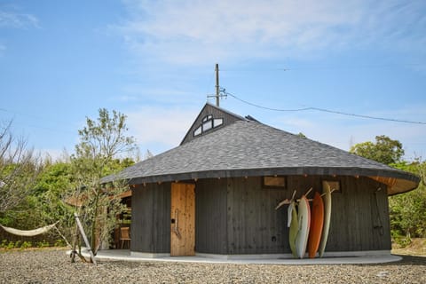 Property building, Day