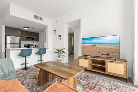 TV and multimedia, Kitchen or kitchenette, Living room, Seating area, Dining area, Evening entertainment, minibar