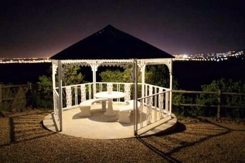 Piece of Paradise House in Cape Town