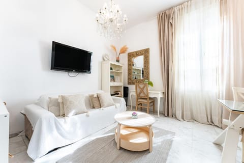 TV and multimedia, Living room, Photo of the whole room