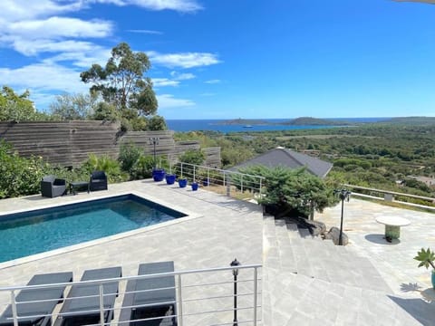 Pool view, Sea view, Swimming pool, sunbed
