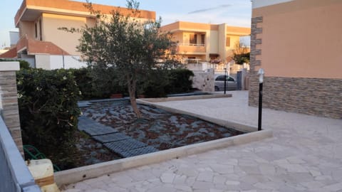 Garden, Balcony/Terrace