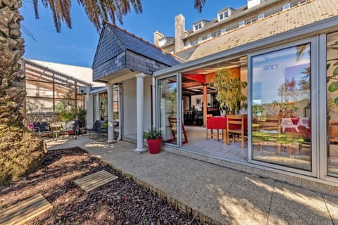 Property building, Patio