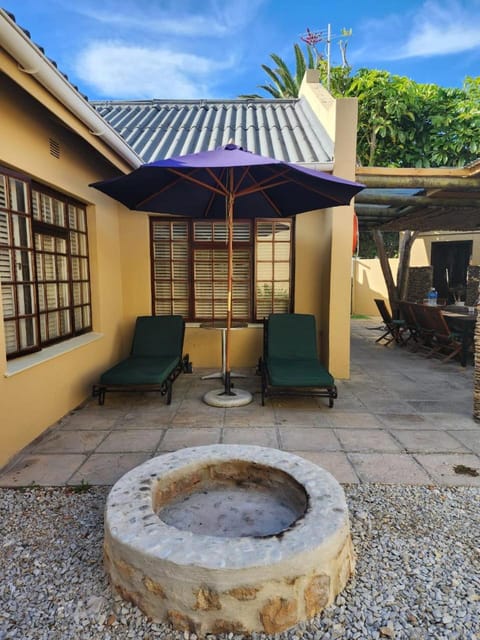 16 on Main Arniston PET-FRIENDLY House in Western Cape