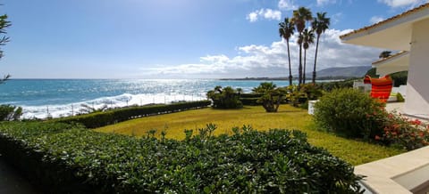 Seating area, Sea view, Sea view, Sunset