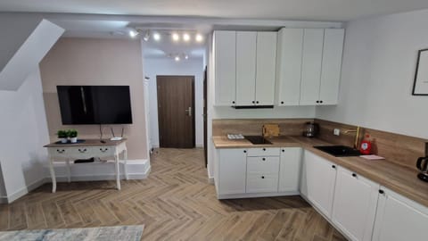 TV and multimedia, Kitchen or kitchenette