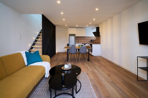 Communal lounge/ TV room, Living room, Dining area