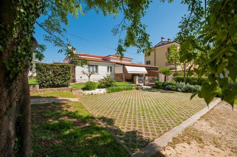 Property building, Garden, Garden view