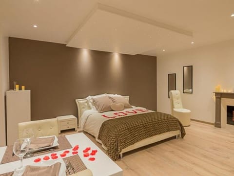Living room, Bedroom