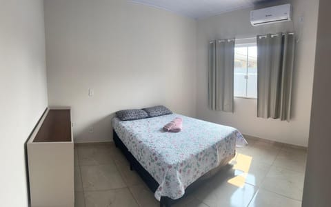 Bed, Photo of the whole room, Bedroom, locker, towels, air conditioner