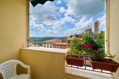 Carmelita Apartment in Massa Marittima