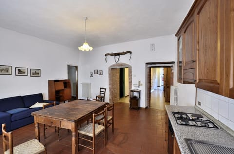 Agriturismo Poggio ai Grilli Farm Stay in Tuscany