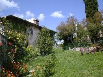 Agriturismo Poggio ai Grilli Farm Stay in Tuscany