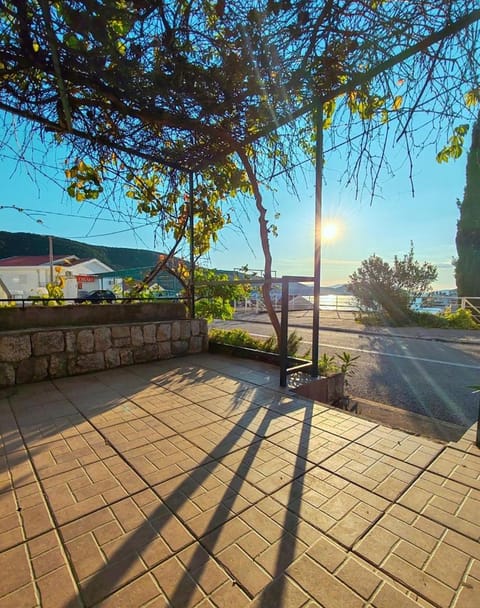 Apartments & Rooms Verse Bed and Breakfast in Neum