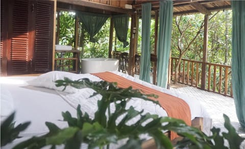 Patio, Spring, Day, Garden, View (from property/room), Balcony/Terrace, Garden view