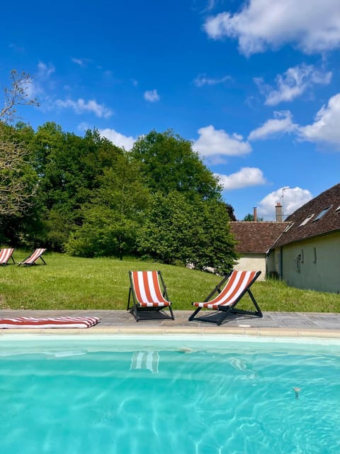 Spring, Day, Natural landscape, Garden, Garden, Balcony/Terrace, Garden view, Pool view, Swimming pool, sunbed