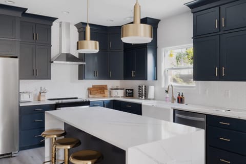 Urban Sophistication Mid Century - Farm Home House in Jeffersonville