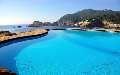 Natural landscape, Pool view, Sea view, Swimming pool