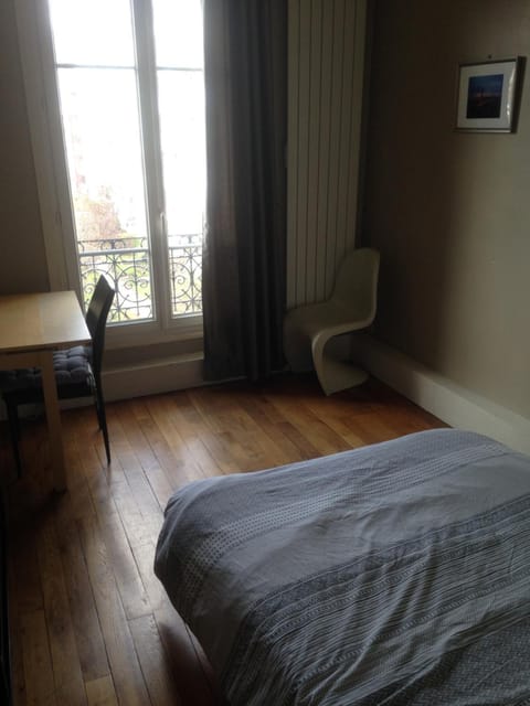 Chambre privative dans appartement sur Paris Vacation rental in Paris