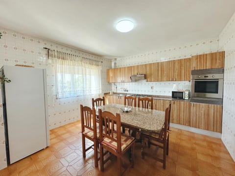 Casa Sear-Bordóns Apartment in O Morrazo