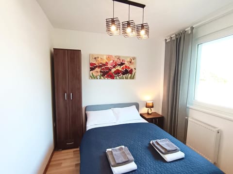 Bed, Bedroom, wardrobe