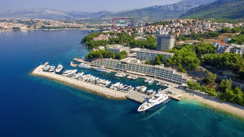 Nearby landmark, Day, Natural landscape, Bird's eye view, Beach, Location