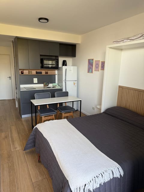 Photo of the whole room, pet friendly