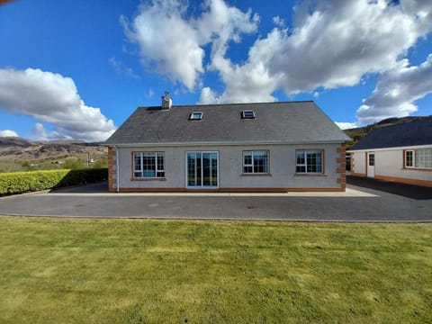 Lake View House House in County Donegal
