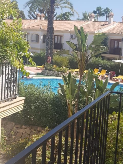 Pool view, Swimming pool