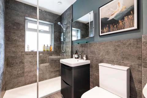 'The Cobbles' - central, stylish, garden, views House in Skipton