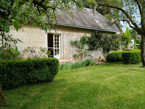 Property building, Balcony/Terrace, Garden view