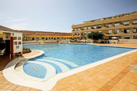 Property building, Restaurant/places to eat, Pool view, Pool view, Swimming pool, Swimming pool, Swimming pool