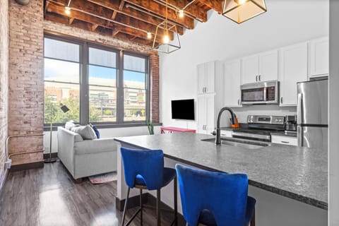TV and multimedia, Kitchen or kitchenette, dishwasher