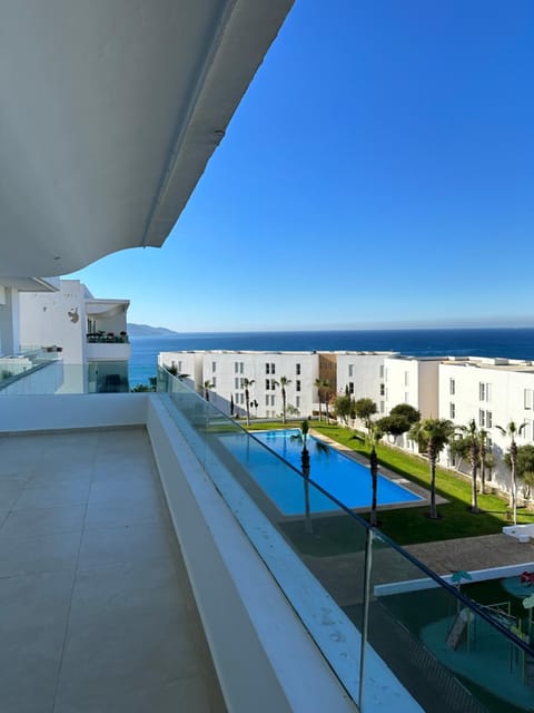 Property building, Day, Natural landscape, View (from property/room), Balcony/Terrace, Pool view, Sea view, Swimming pool, sunbed