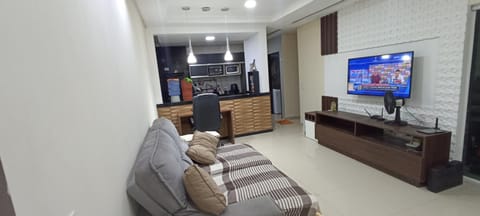 Communal lounge/ TV room, TV and multimedia, Kitchen or kitchenette, Seating area
