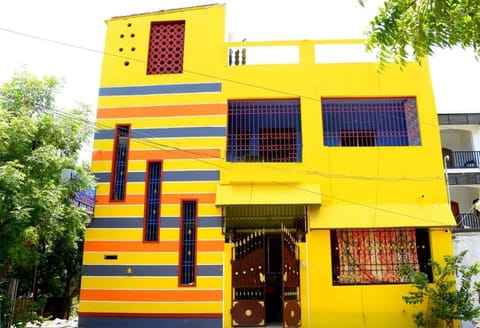 Property building, Day