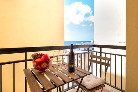 View (from property/room), Balcony/Terrace