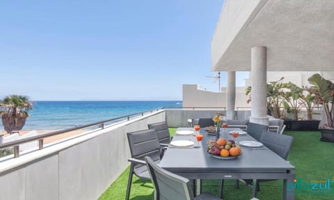 Natural landscape, View (from property/room), Balcony/Terrace, Beach, Sea view